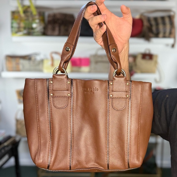 kate spade Handbags - KATE SPADE BROWN LEATHER TOTE